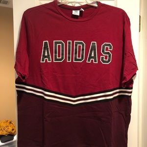 Women’s oversized boyfriend tee size large